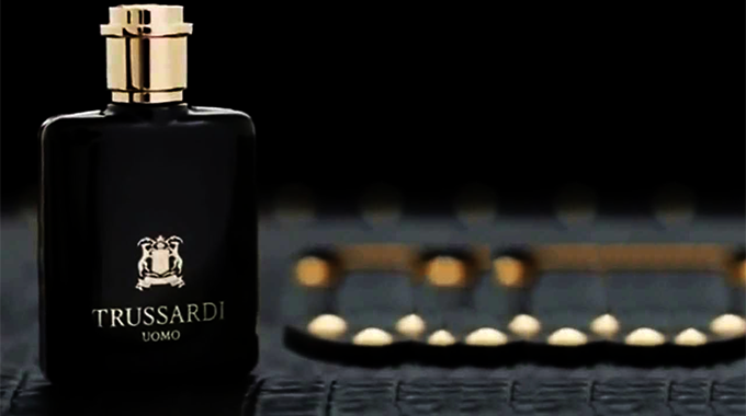 trussardi oumo kisi etri baki